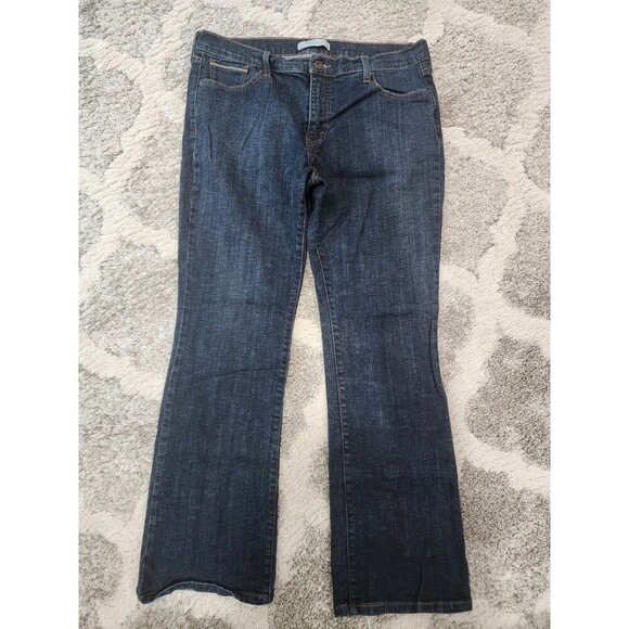 Levis 515 Boot Cut Jeans Women's Size 16 M Dark Wash Denim Classic Fit Stretch - Picture 1 of 8